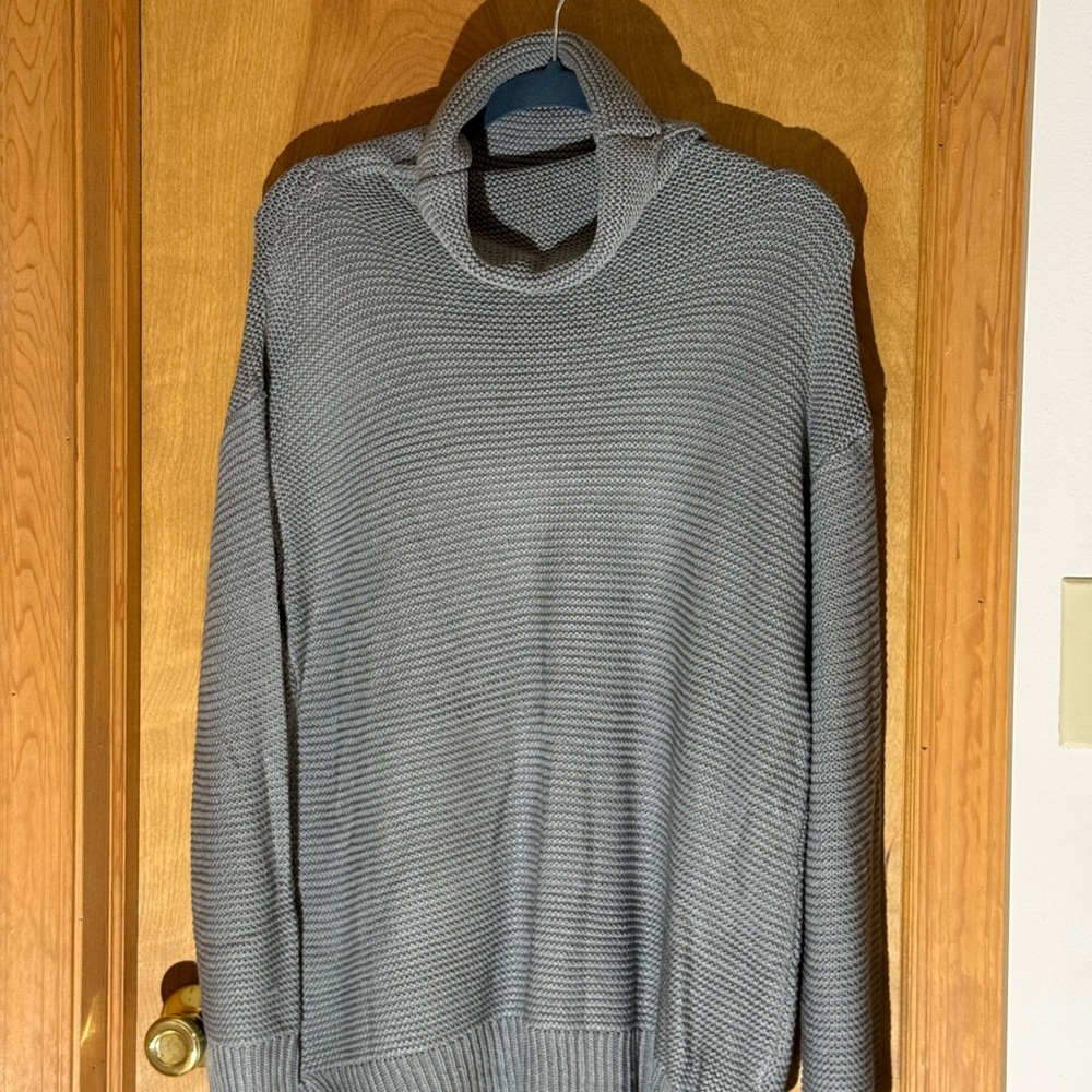 Elegant Gray Women's Turtleneck Sweater